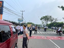 Sat Lantas Polres Rohul Gelar Strong Point Pagi di 11 Titik, Kapolres Rohul Turun Langsung Pastikan Kamseltibcarlantas