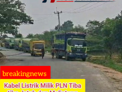 Kabel PLN Jatuh di Jalan Lingkar Arah Boter, Tampak Ada Percikan Api dan Menyebabkan Kemacetan